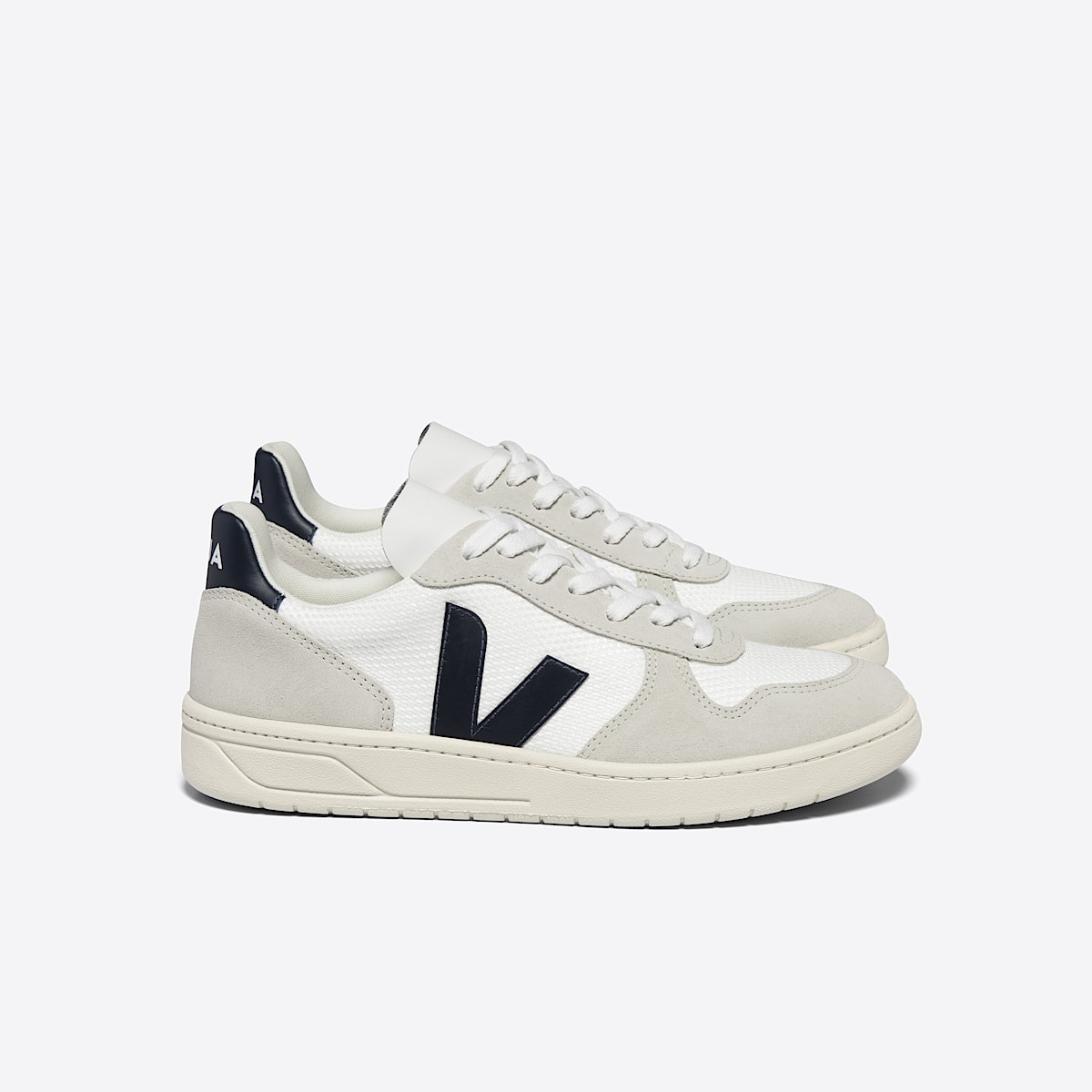 V-10 B-MESH WHITE NAUTICO