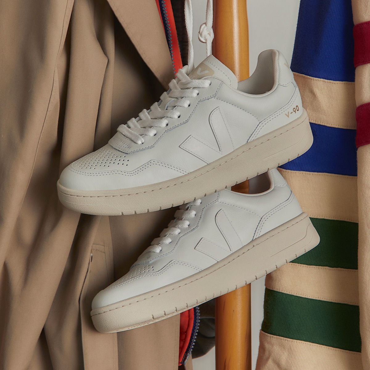 V-90 LEATHER WHITE - Image 4
